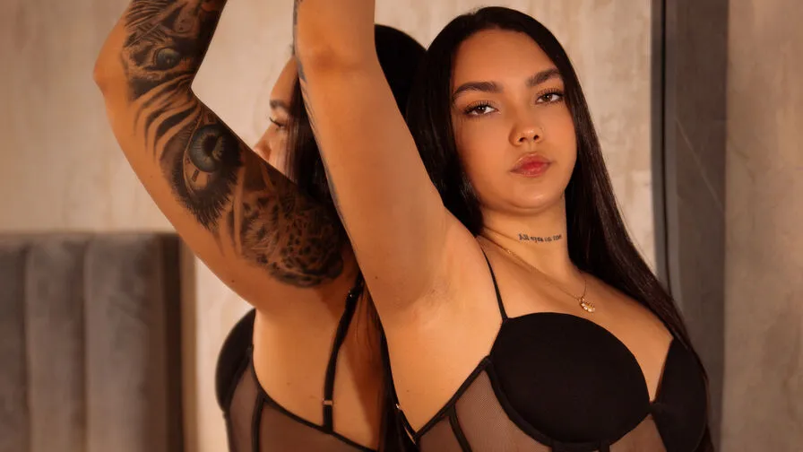 Watch AlliceMays Live on CamsGate AlliceMays - latin Cam Model Live