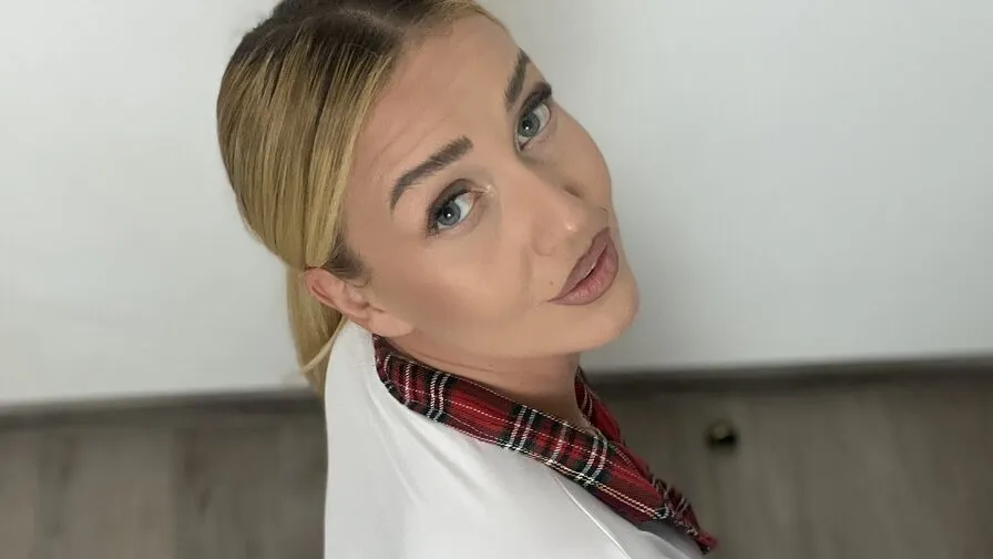 Watch AmaFox Live Stream AmaFox - Live white Cam Show