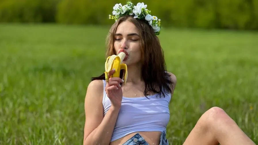 Watch AnnaWell Live on CamsGate AnnaWell - white Cam Model Live