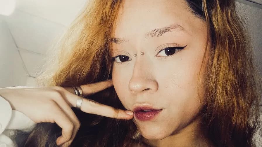 Watch AnnyWillians Live on CamsGate AnnyWillians - latin Cam Model Live