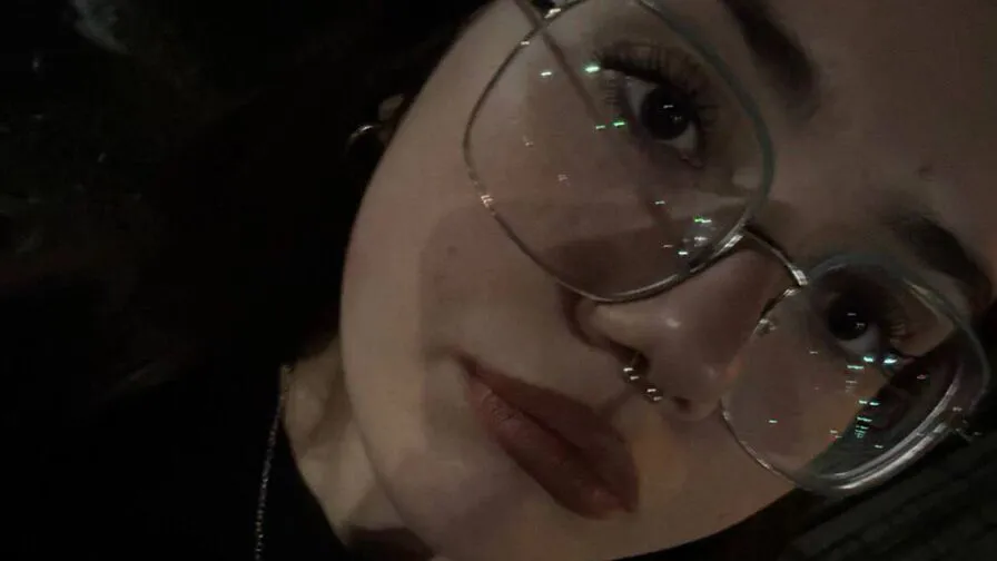 Watch BettyWatkins Live on CamsGate BettyWatkins - white Cam Model Live