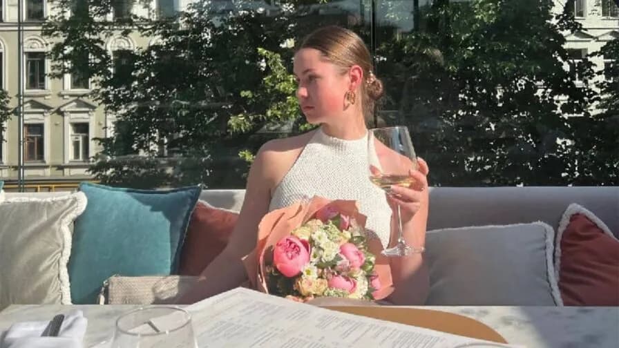 Watch CarolMeinhard Live on CamsGate CarolMeinhard - white Cam Model Live