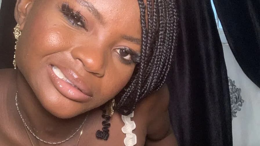 Watch CarterCamelia Live on CamsGate CarterCamelia - ebony Cam Model Live