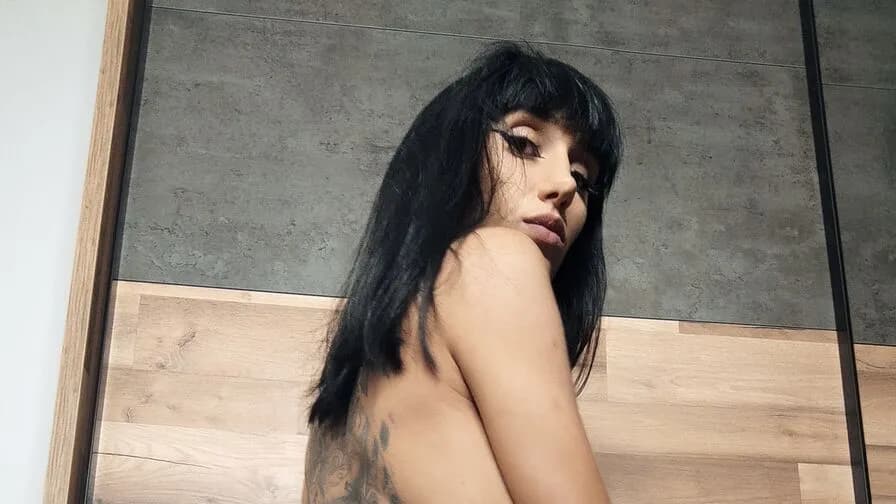 Watch EvaWilds Live Stream EvaWilds - Live white Cam Show