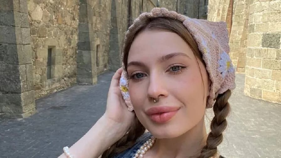 Watch GlindaSankar Live on CamsGate GlindaSankar - white Cam Model Live