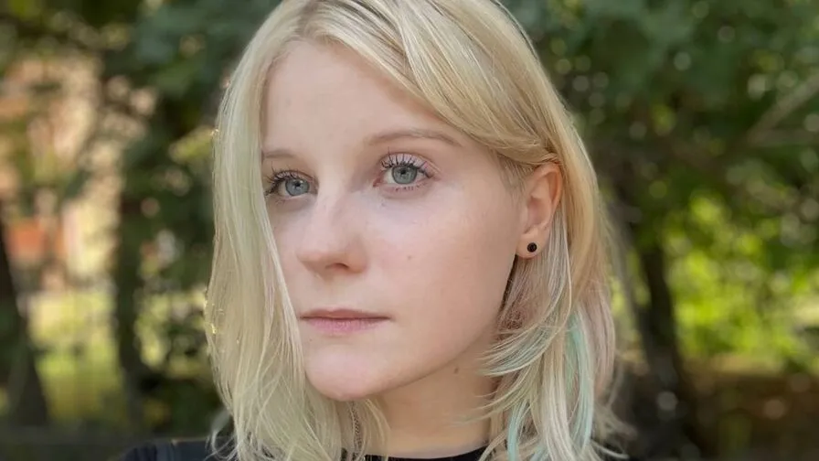 Watch JoanJones Live on CamsGate JoanJones - white Cam Model Live