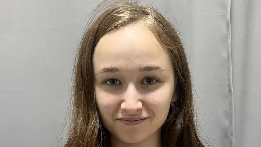 Watch JulieLamb Live on CamsGate JulieLamb - white Cam Model Live