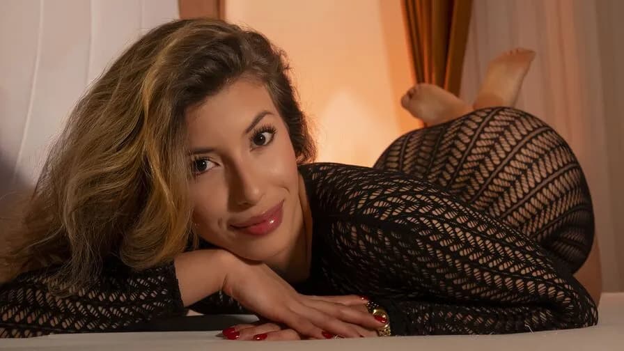 Watch JulietaRains Live on CamsGate JulietaRains - latin Cam Model Live