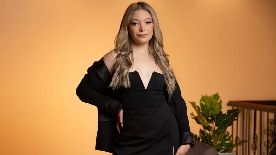 Watch JulietaSadovnik Live Stream JulietaSadovnik - Live latin Cam Show