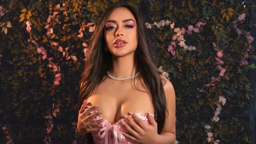 Watch Kourtney Live Stream Kourtney - Live latin Cam Show