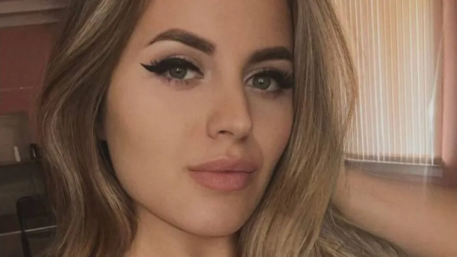 Watch LakiaDorey Live on CamsGate LakiaDorey - white Cam Model Live