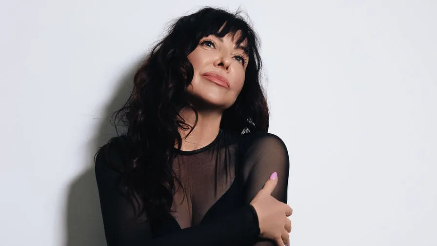 Watch LindaPowells Live on CamsGate LindaPowells - white Cam Model Live