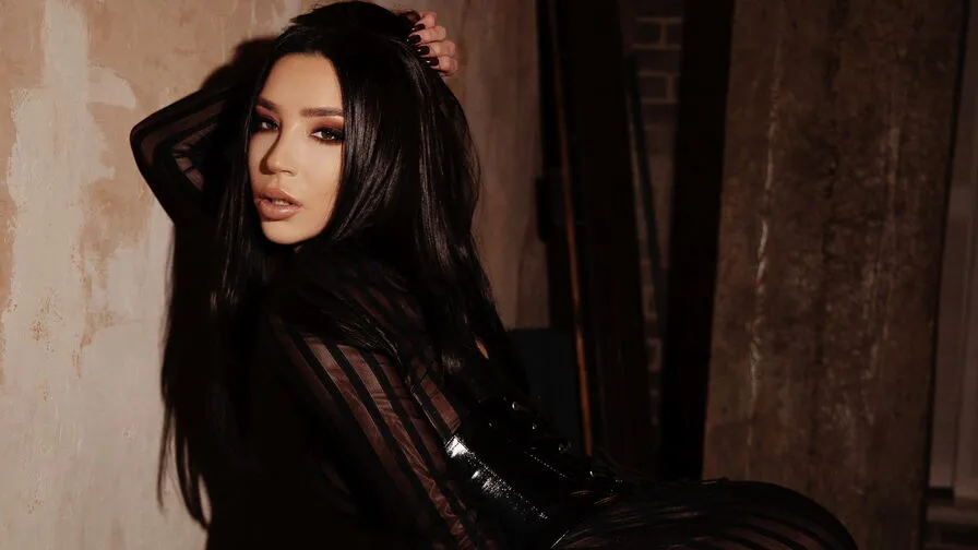 Watch LolaGrand Live on CamsGate LolaGrand - white Cam Model Live