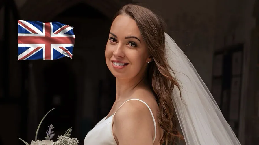 Watch LucyJasmin Live on CamsGate LucyJasmin - white Cam Model Live