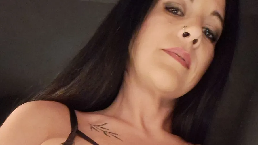 Watch LudmylaPrivada Live on CamsGate LudmylaPrivada - latin Cam Model Live