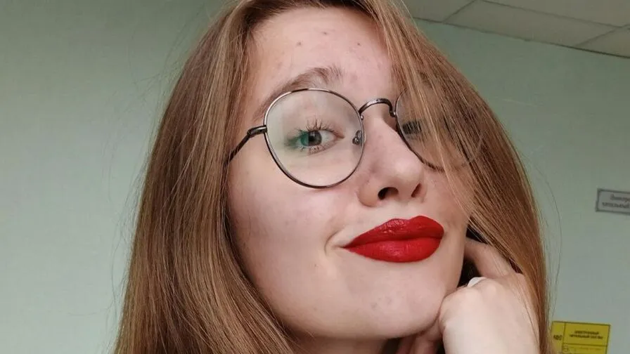 Watch MariamDowden Live on CamsGate MariamDowden - white Cam Model Live