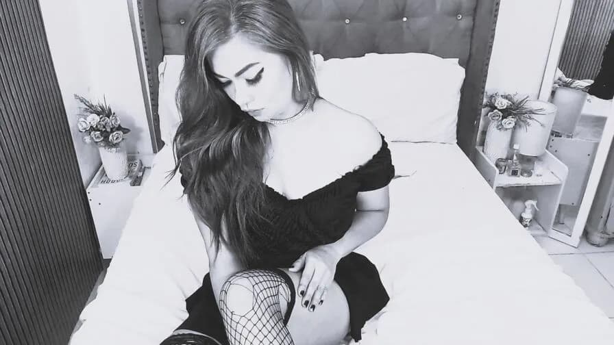 Watch MckenzieLeei Live on CamsGate MckenzieLeei - asian Cam Model Live