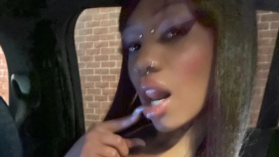 Watch MillyNoel Live on CamsGate MillyNoel - ebony Cam Model Live