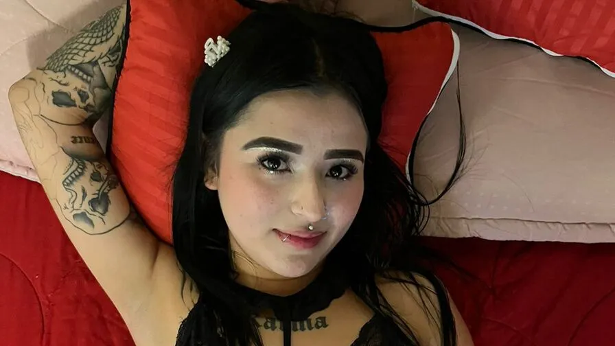 Watch NebulaRobet Live on CamsGate NebulaRobet - latin Cam Model Live