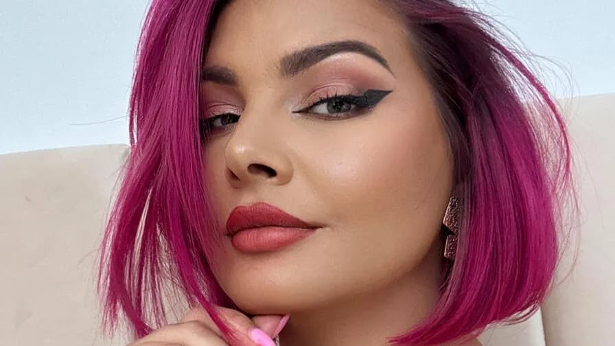 Watch RissaReys Live on CamsGate RissaReys - white Cam Model Live