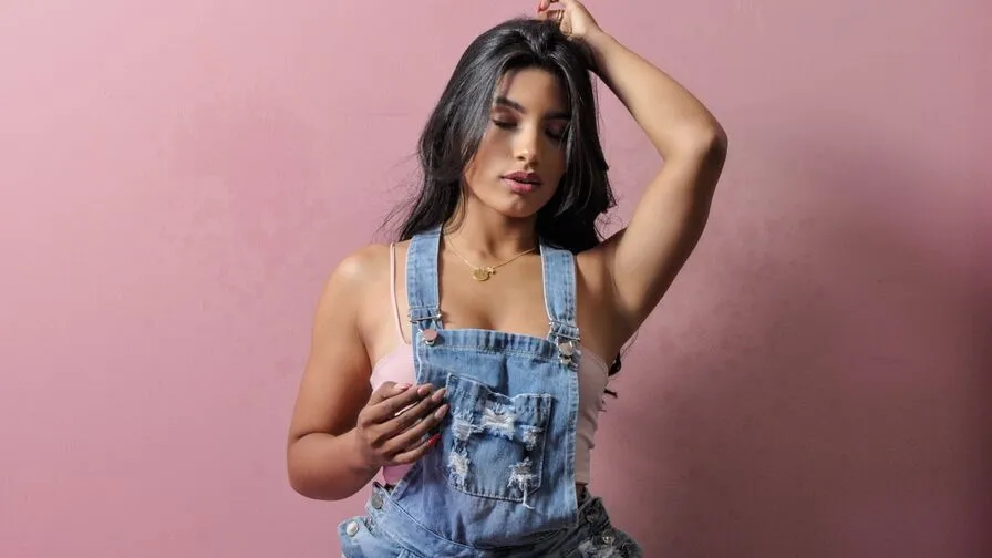 Watch SofiaTory Live on CamsGate SofiaTory - latin Cam Model Live