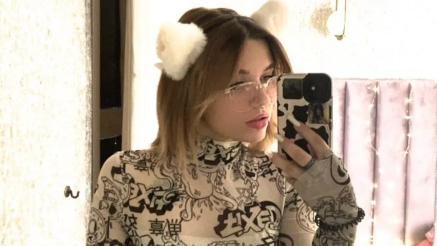 Watch SteffanyWill Live on CamsGate SteffanyWill - white Cam Model Live