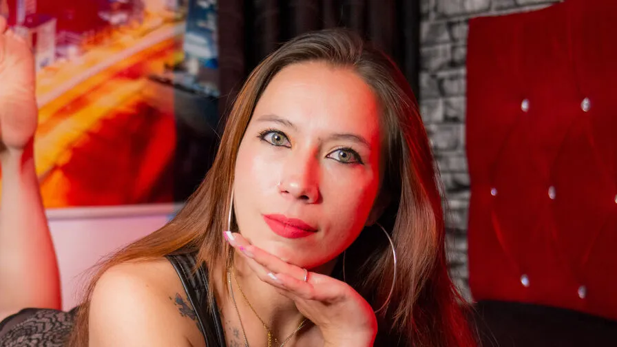 Watch ThaliaTacher Live on CamsGate ThaliaTacher - latin Cam Model Live