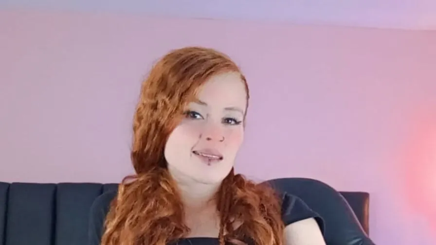 Watch WandaRobert Live on CamsGate WandaRobert - latin Cam Model Live