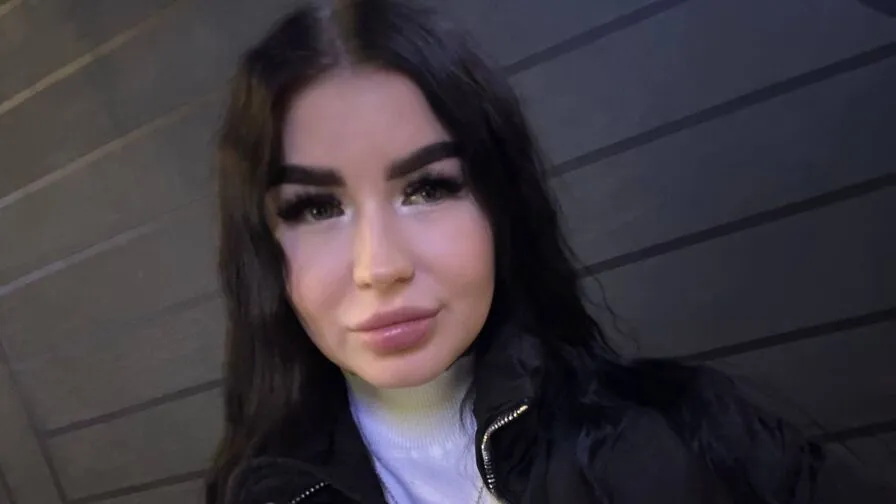 Watch YevetteStreeper Live Stream YevetteStreeper - Live white Cam Show