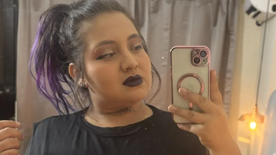 Watch YuridRojas Live on CamsGate YuridRojas - latin Cam Model Live